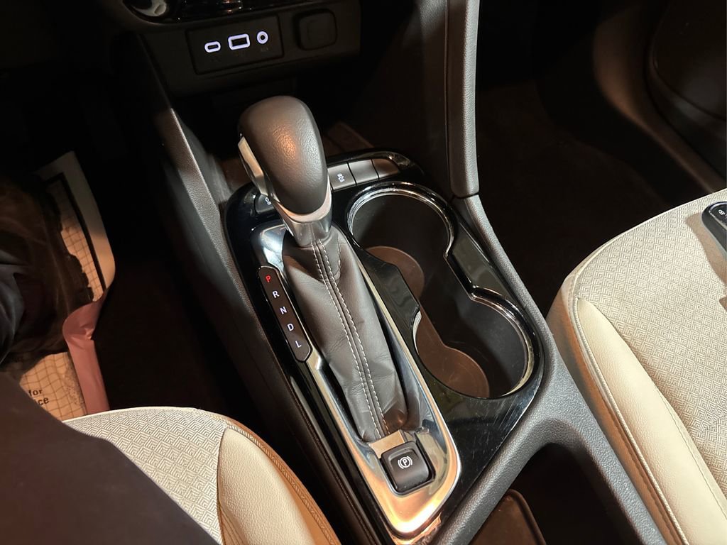Used 2023 Buick Encore GX Select image 29