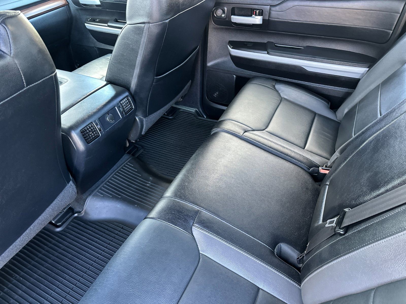 Used 2020 Toyota Tundra Limited AWD/4WD image 13