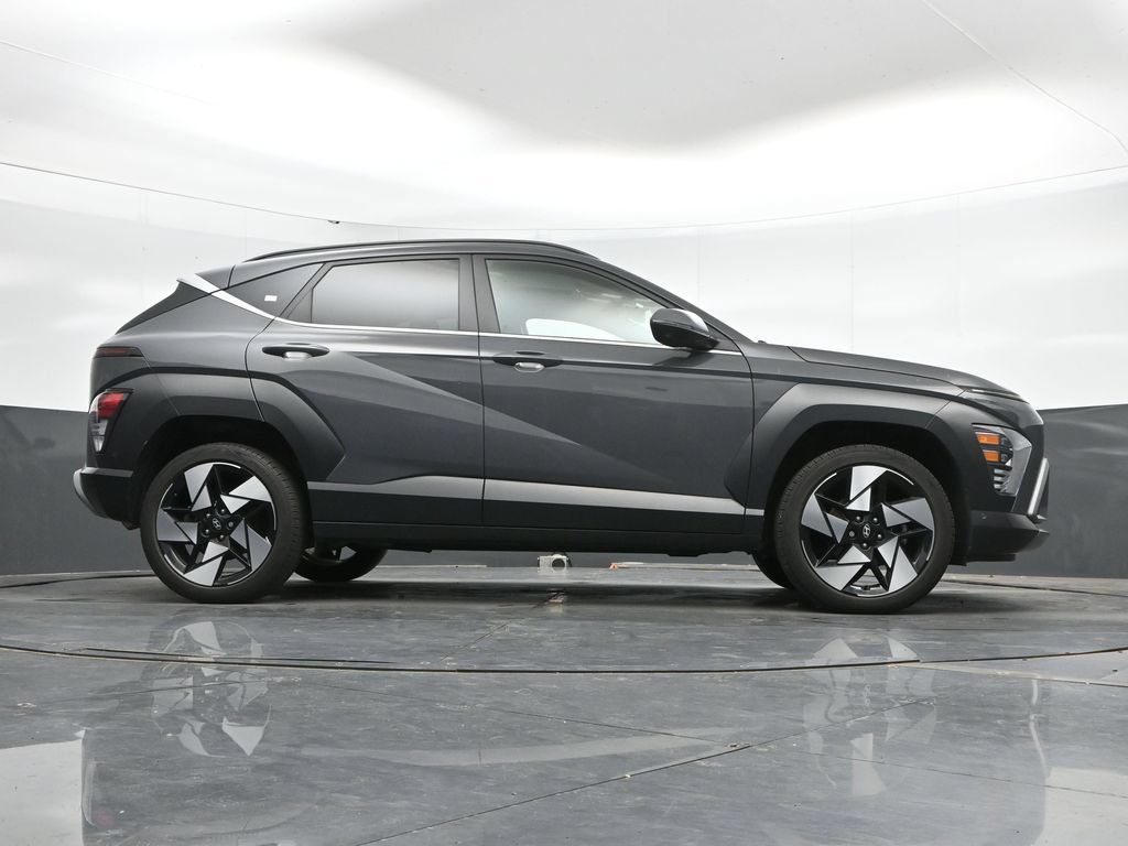 Certified 2025 Hyundai Kona Limited AWD/4WD image 41