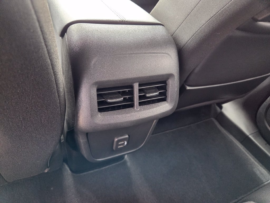 Used 2023 GMC Terrain SLE w/ Elevation Edition FWD image 6