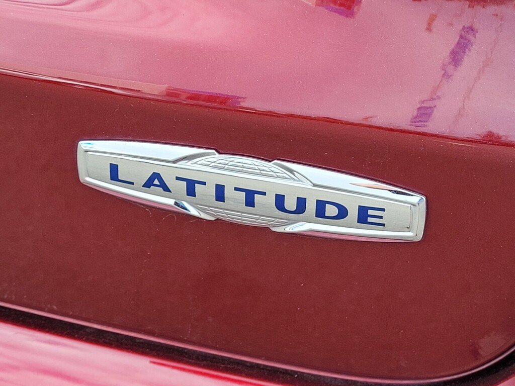 Used 2022 Jeep Compass Latitude image 20