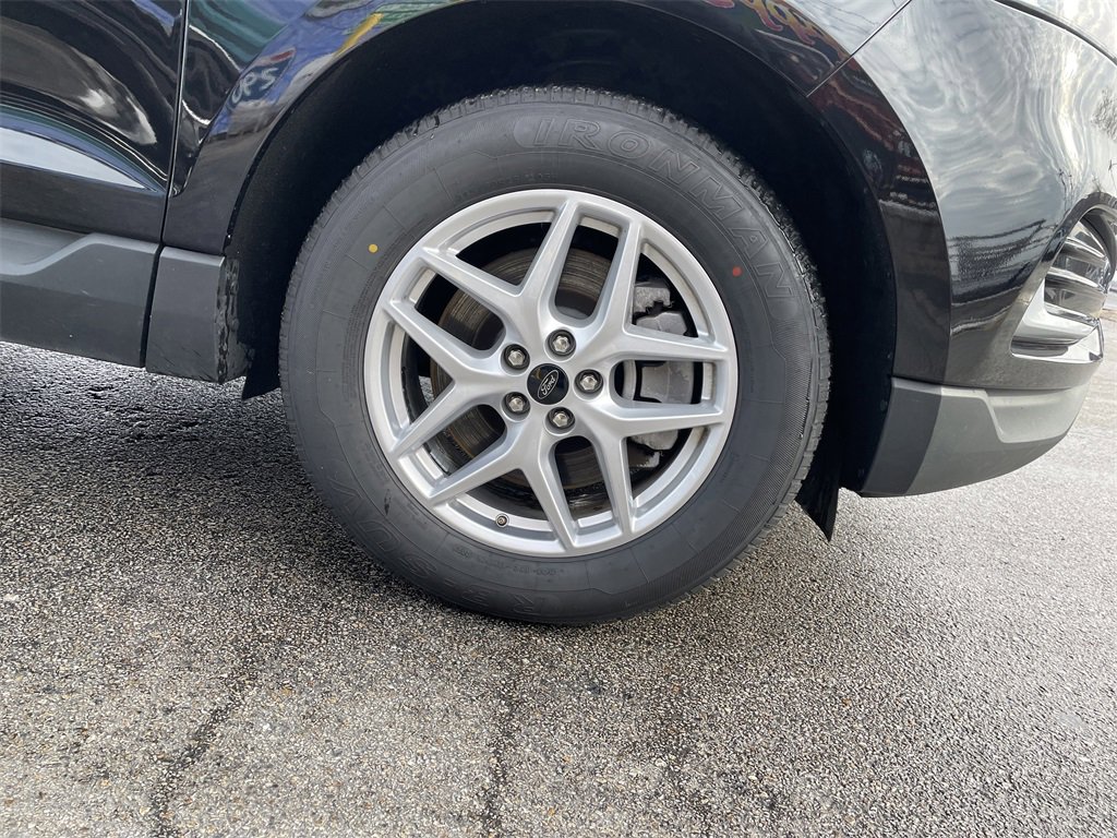 Used 2023 Ford Edge SEL image 11