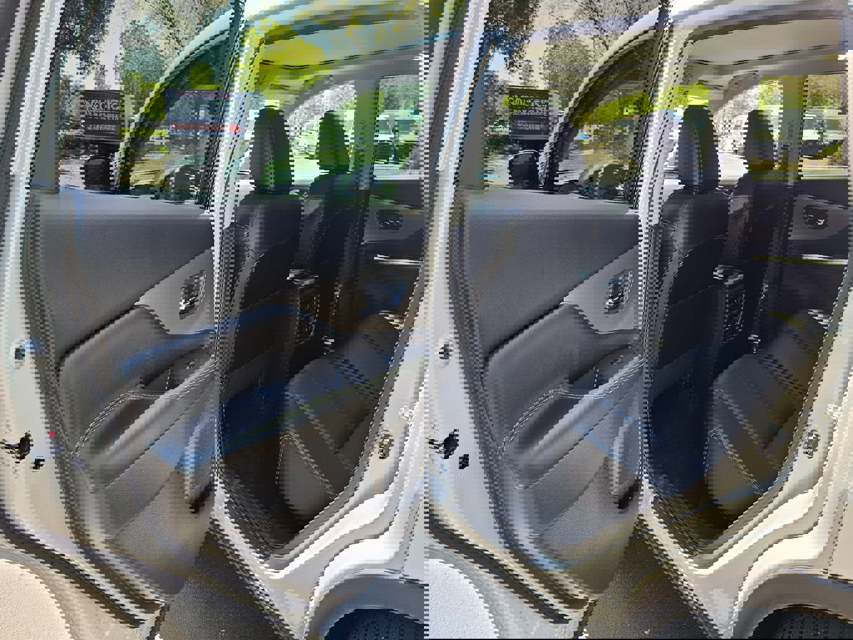 Used 2024 Nissan Murano SL w/ Cargo Package image 19