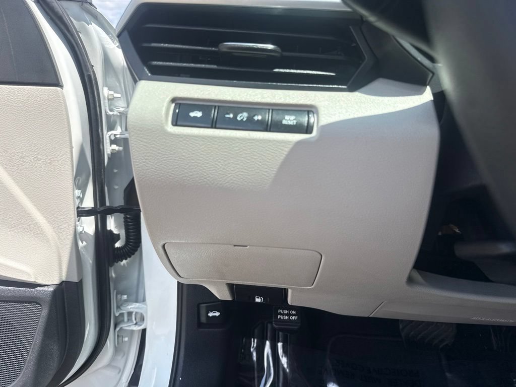 Used 2025 Nissan Altima 2.5 SV FWD image 22