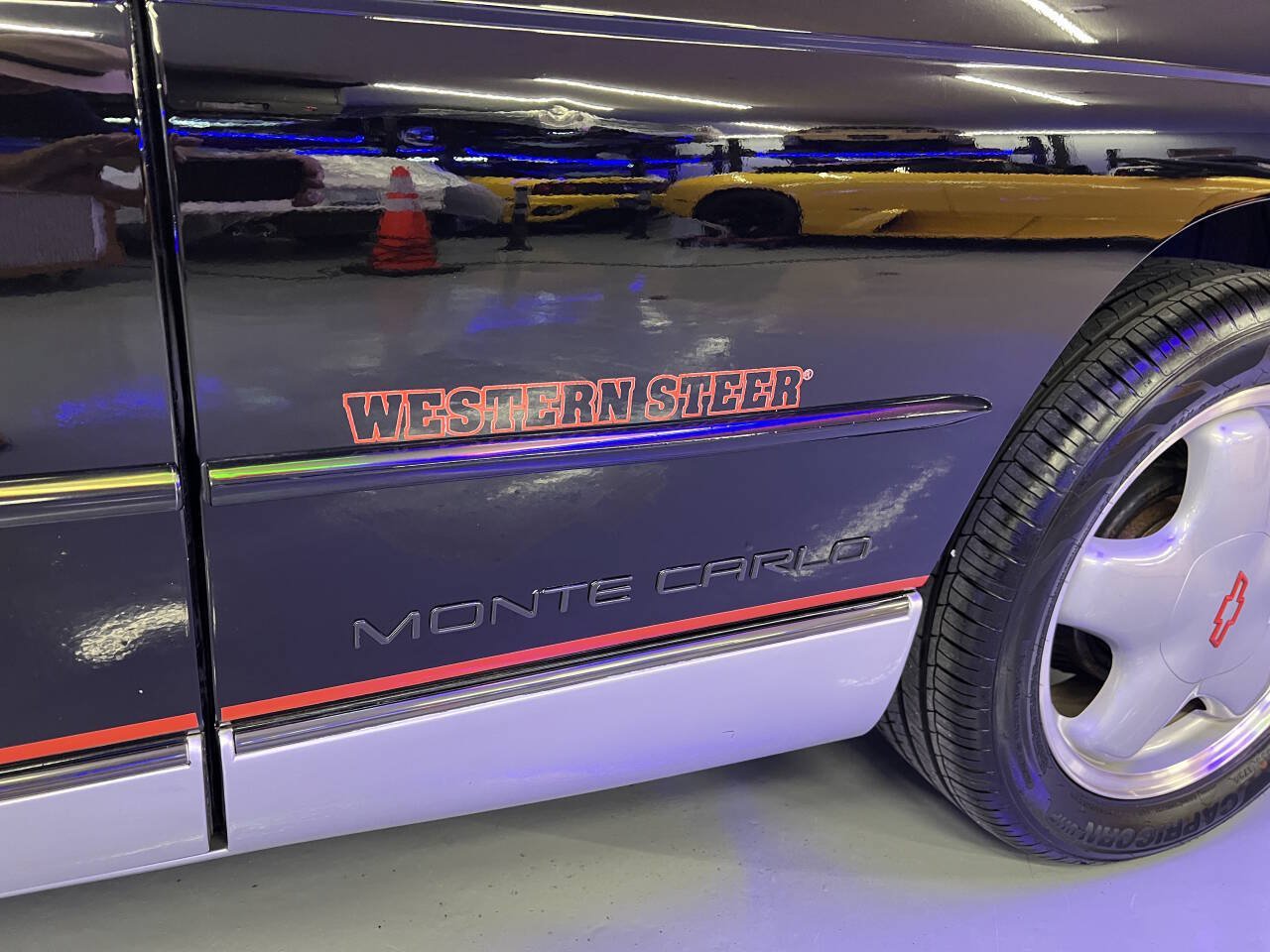 Used 1995 Chevrolet Monte Carlo Z34 FWD image 9