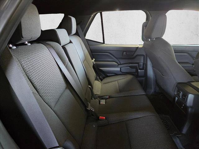 Certified 2025 Toyota 4Runner SR5 AWD/4WD image 18