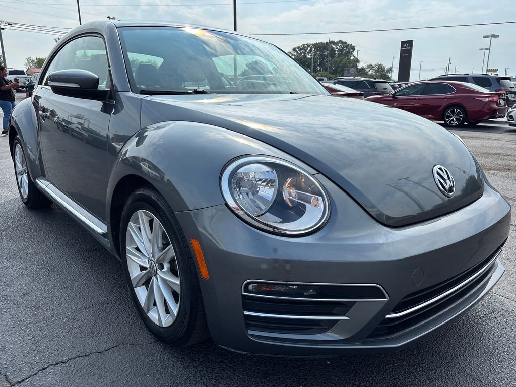 Used 2019 Volkswagen Beetle 2.0T SE image 10
