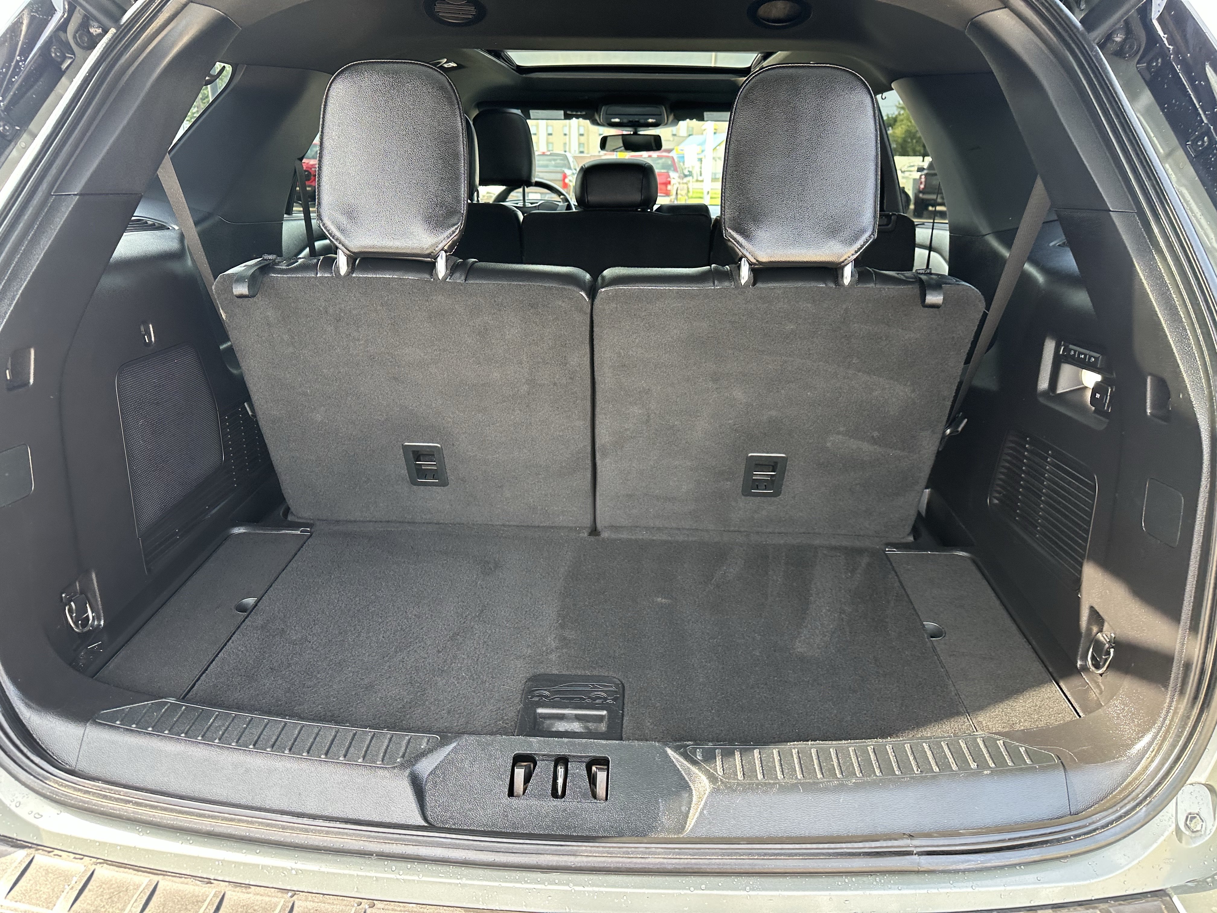 Used 2020 Ford Explorer ST w/ ST Street Pack AWD/4WD image 11