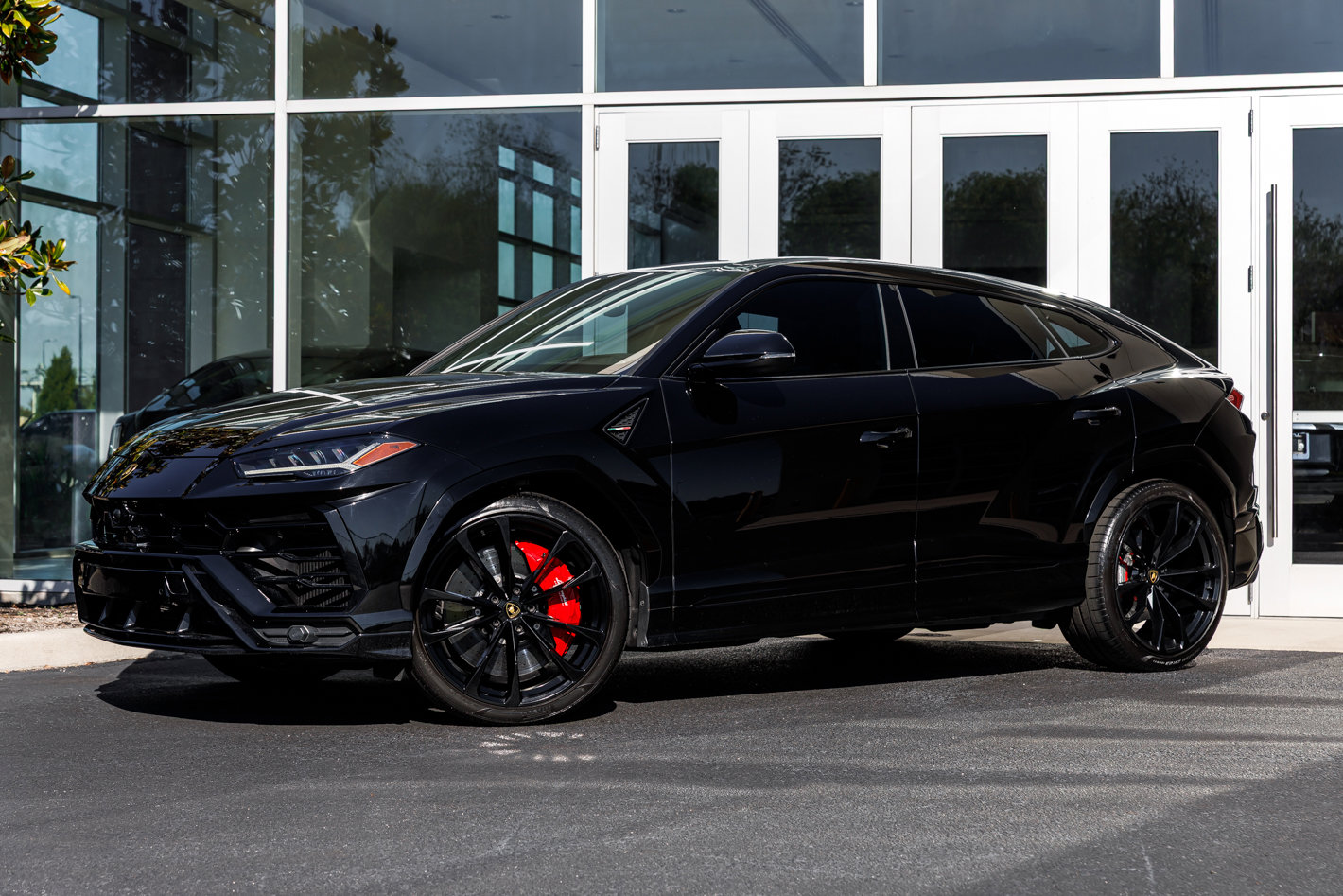 Used 2022 Lamborghini Urus image 1