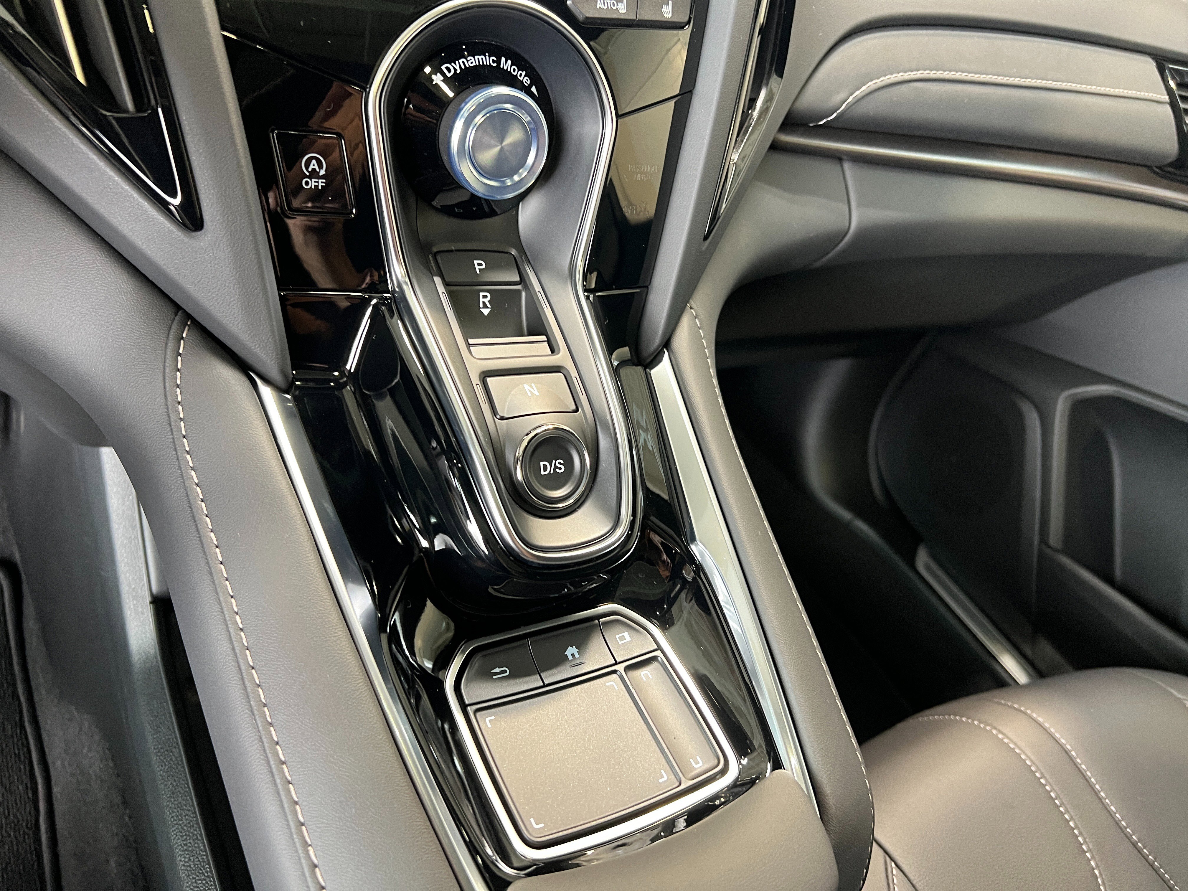 New 2026 Acura RDX SH-AWD image 24