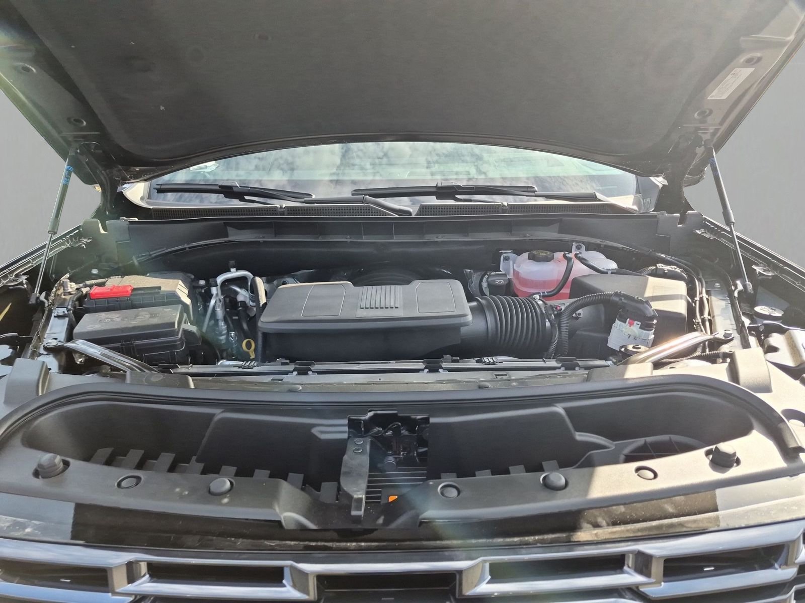 New 2026 GMC Yukon Denali Ultimate w/ LPO, Floor Liner Package AWD/4WD image 31