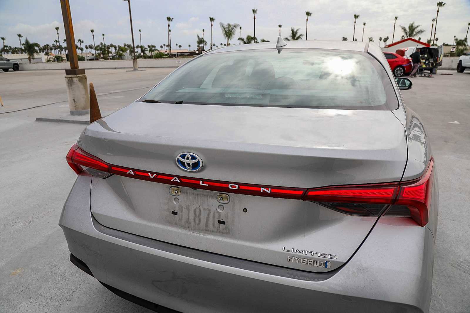 Certified 2020 Toyota Avalon Limited image 7