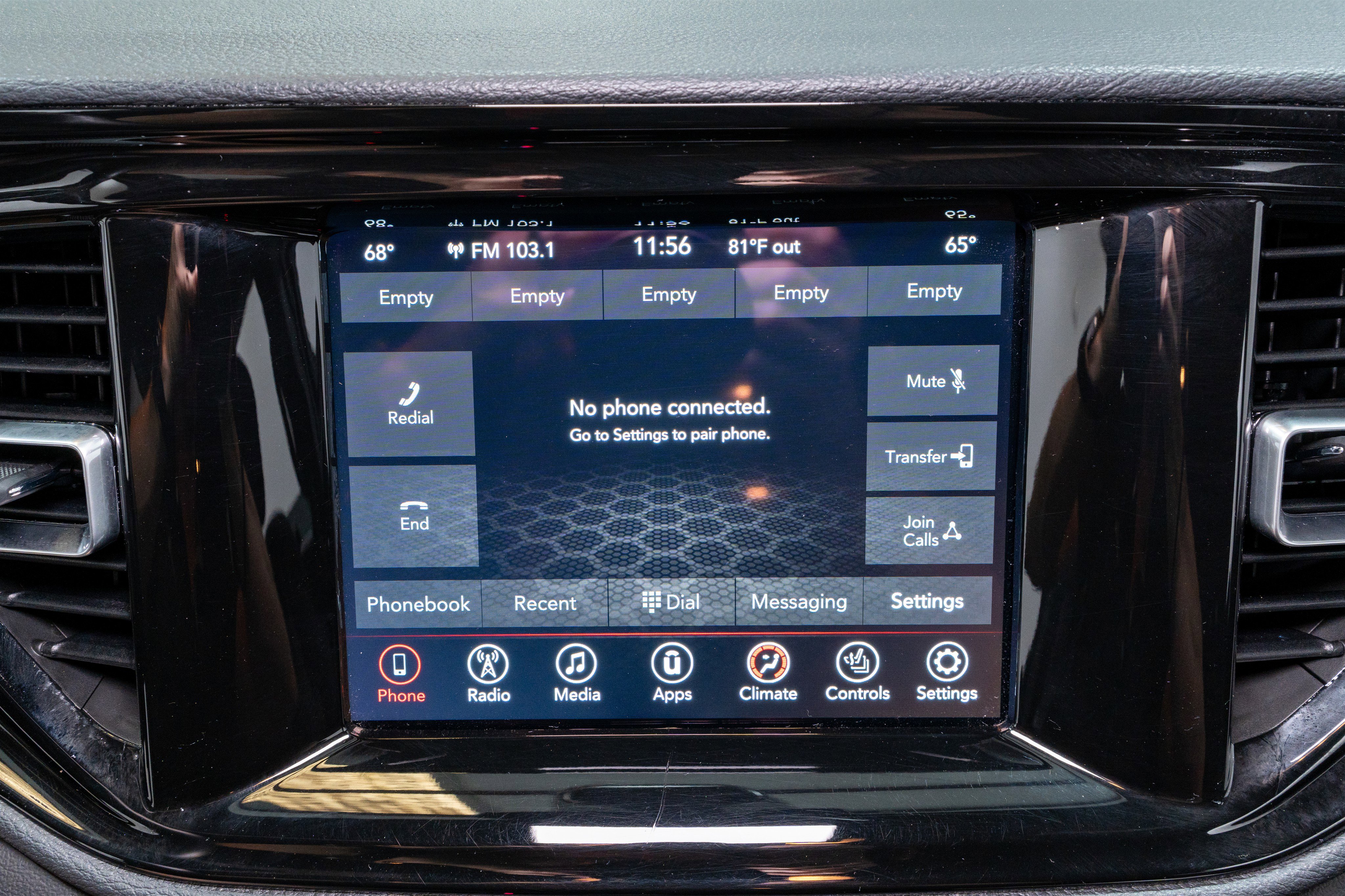 Used 2023 Dodge Durango SXT image 16