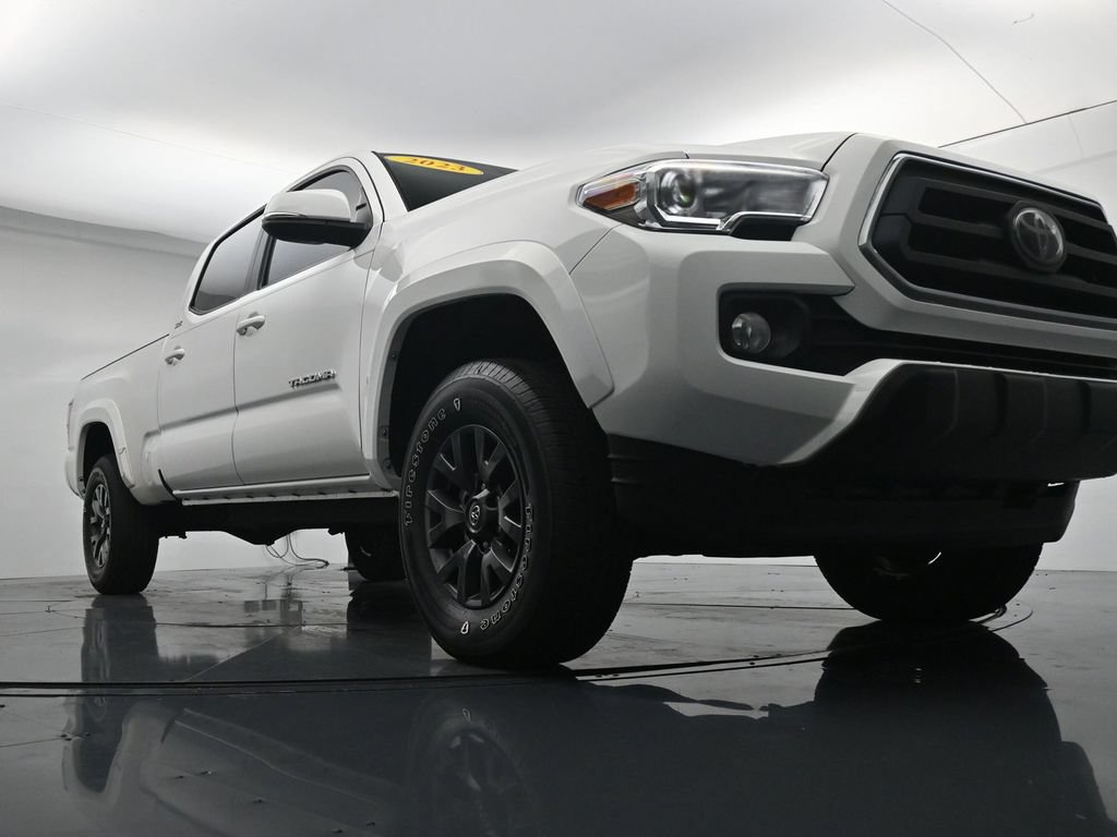 Used 2023 Toyota Tacoma SR5 w/ Technology Package AWD/4WD image 32