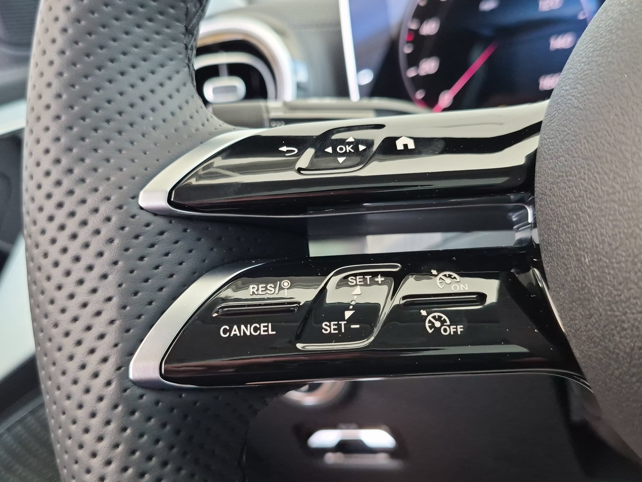 New 2026 Mercedes-Benz C 300 Sedan image 19