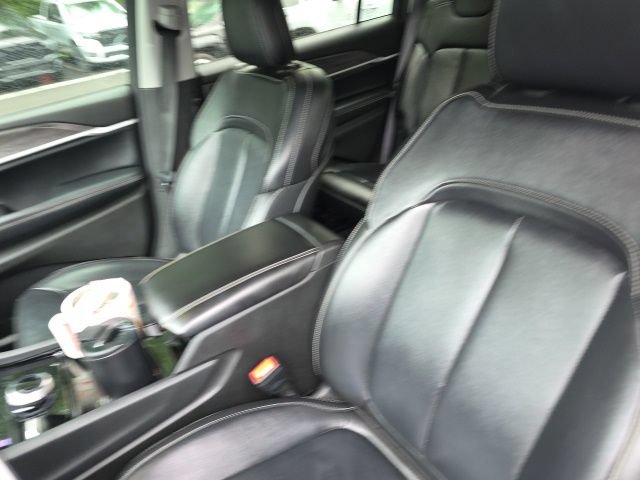 Used 2022 Jeep Grand Cherokee L Limited AWD/4WD image 12