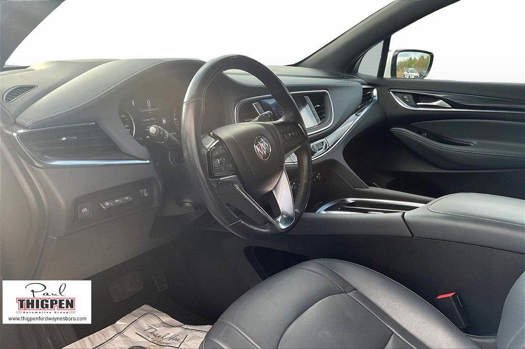 Used 2024 Buick Enclave Premium image 13