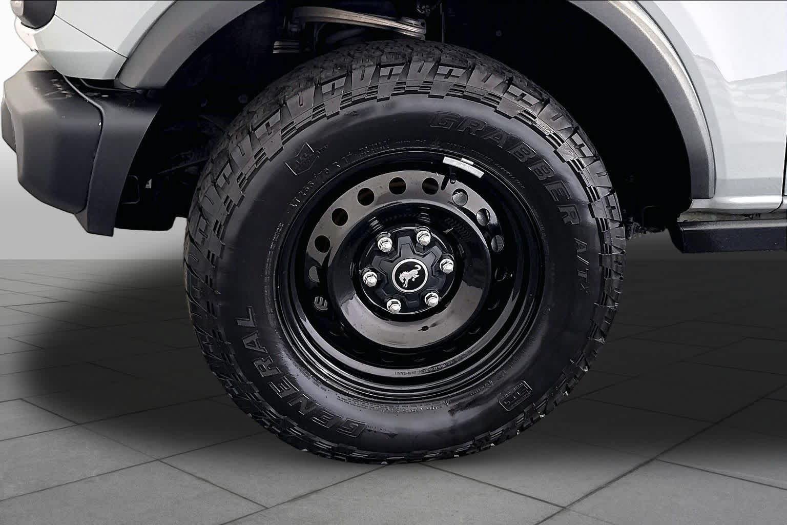 Used 2022 Ford Bronco Black Diamond AWD/4WD image 10