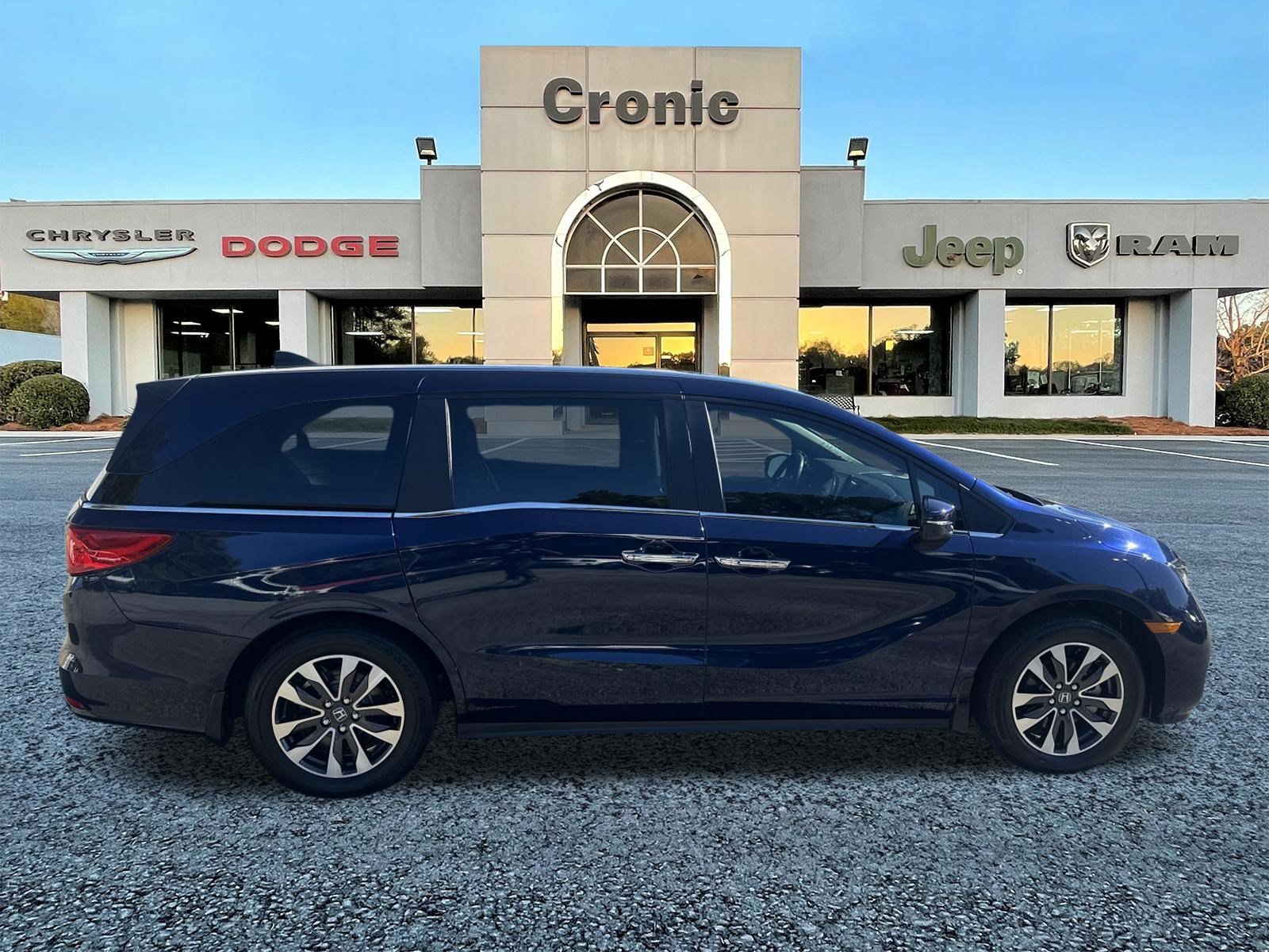 Used 2024 Honda Odyssey EX-L image 2