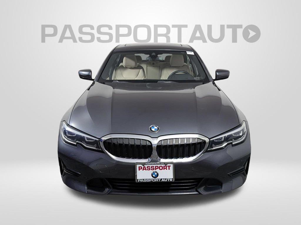 Used 2019 BMW 330i xDrive Sedan w/ Premium Package AWD/4WD image 10