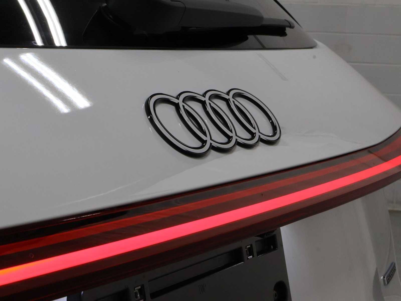 New 2026 Audi Q5 Premium AWD/4WD image 8