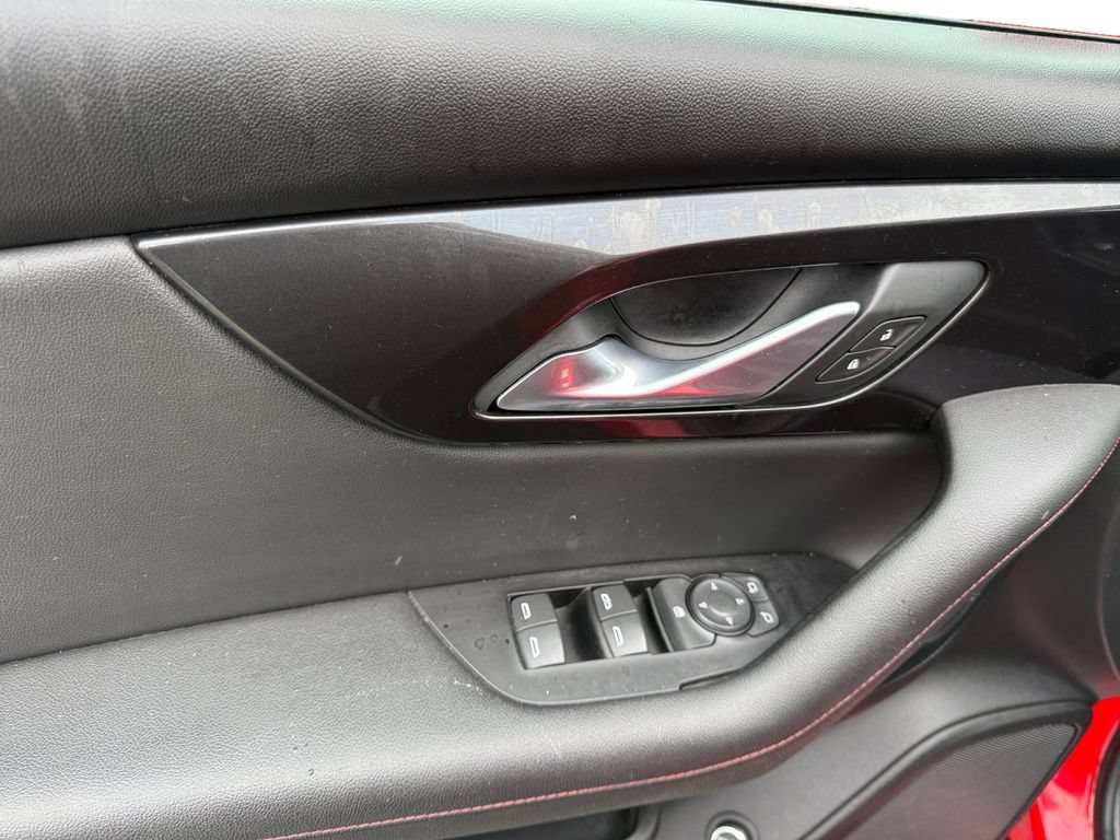 Used 2020 Chevrolet Blazer RS w/ LPO, Floor Liner Package FWD image 11