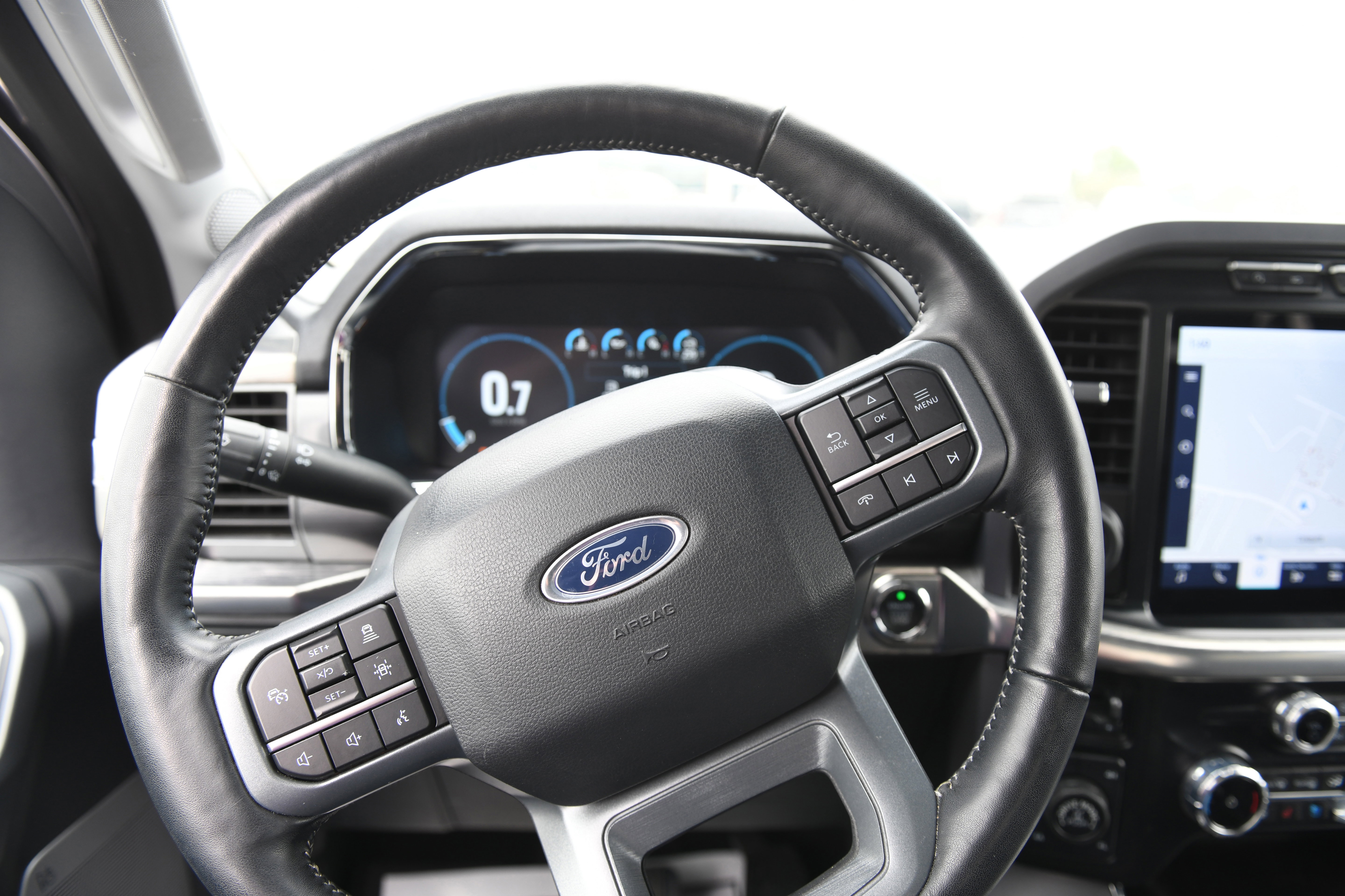 Used 2023 Ford F150 Lariat w/ Max Trailer Tow Package image 22