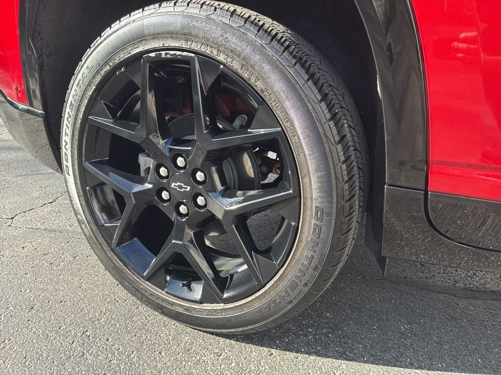 Used 2024 Chevrolet Traverse RS w/ LPO, Floor Liner Package AWD/4WD image 11