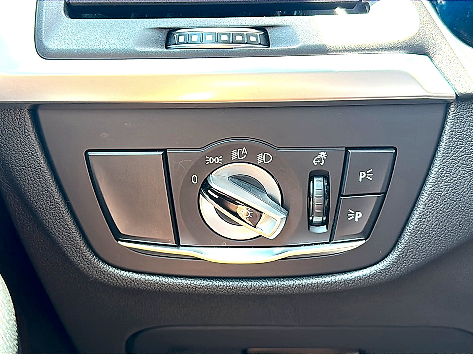 Used 2023 BMW X3 sDrive30i w/ Premium Package RWD image 37