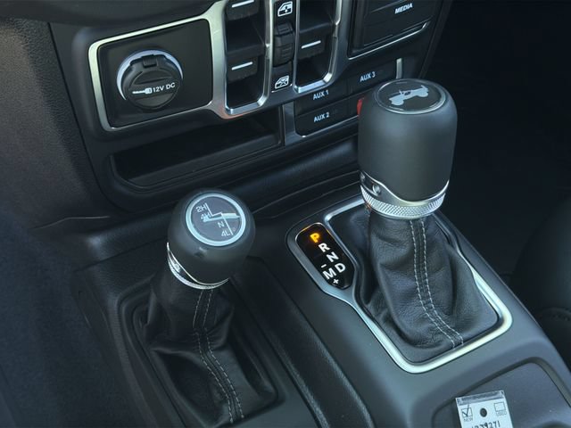 New 2026 Jeep Wrangler Unlimited Sahara AWD/4WD image 24
