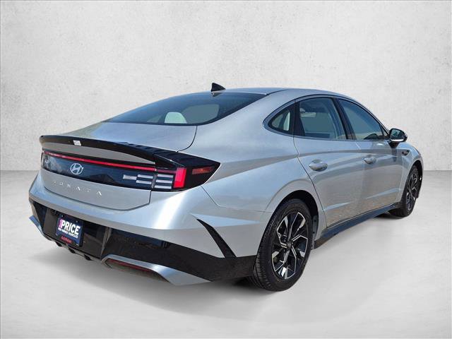 Used 2025 Hyundai Sonata SEL FWD image 5