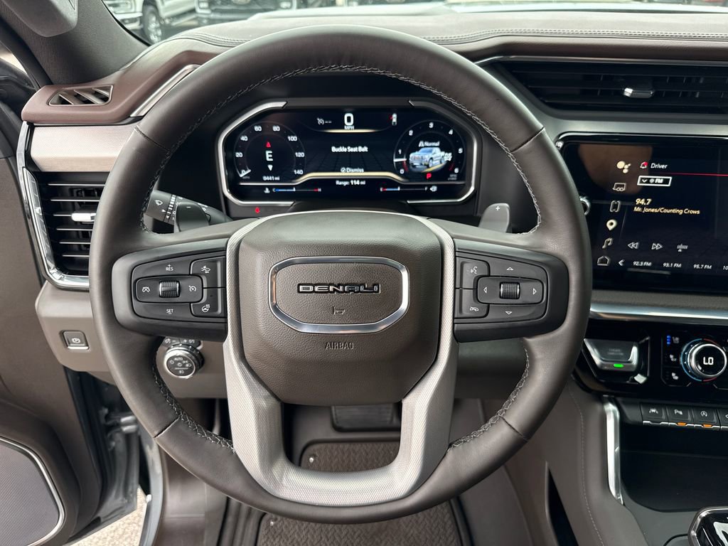 Used 2023 GMC Sierra 1500 Denali w/ Denali Reserve Package AWD/4WD image 16