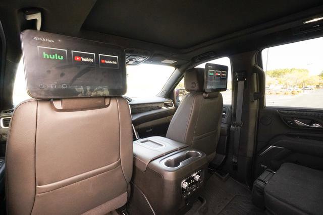 Used 2024 GMC Yukon Denali w/ Advanced Technology Package AWD/4WD image 32