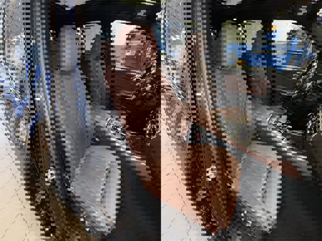 Used 2022 BMW X5 xDrive45e w/ M Sport Package image 16