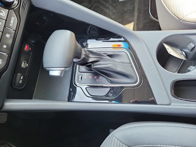 Certified 2022 Kia Niro LXS w/ Digital Cluster Package FWD image 23
