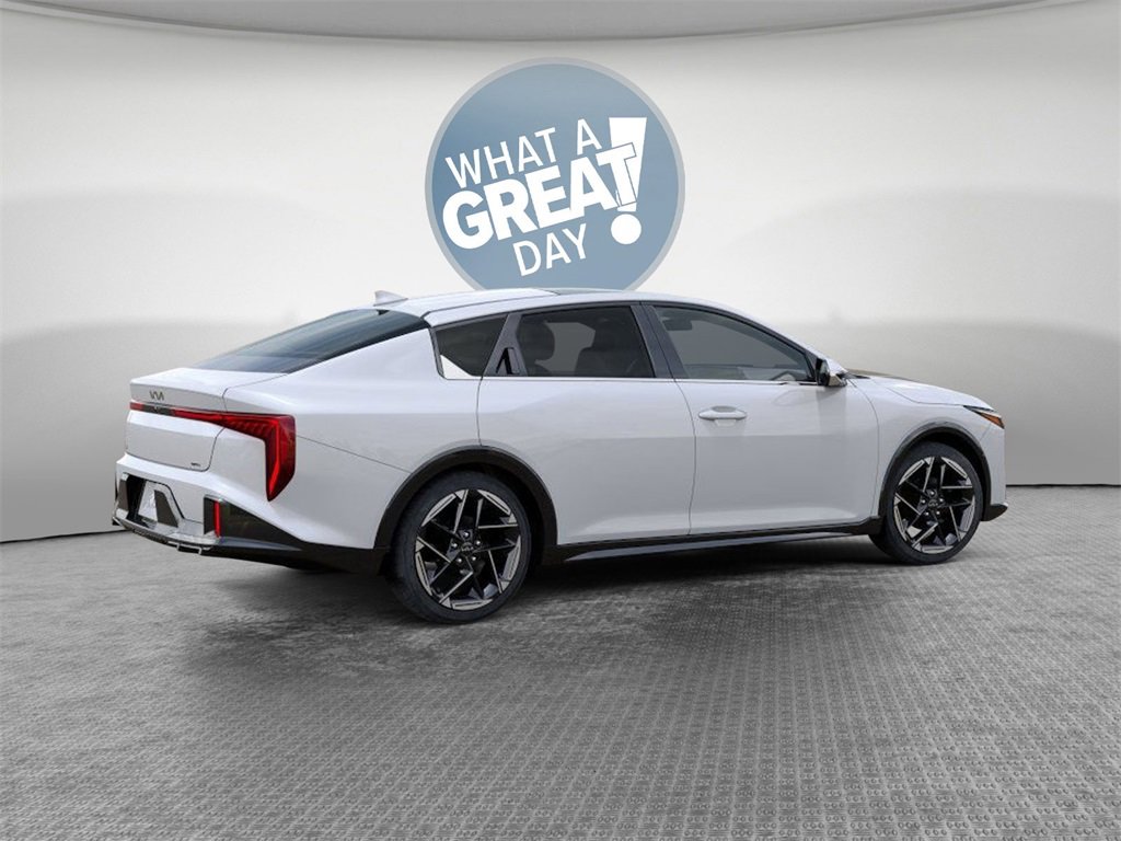 New 2025 Kia K4 GT-Line image 6