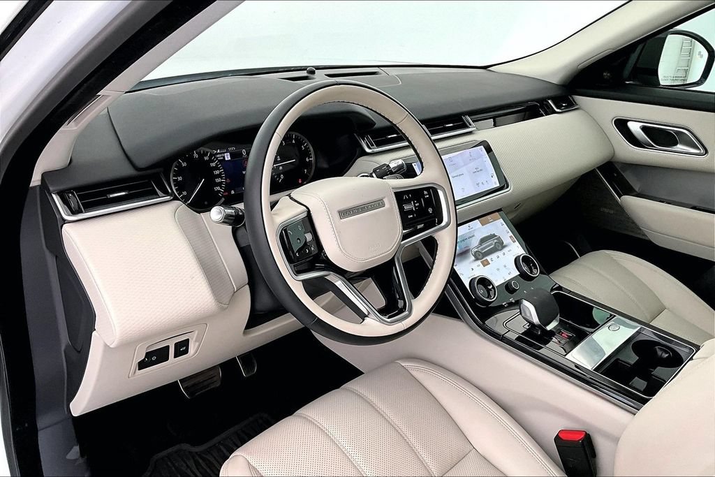 Used 2022 Land Rover Range Rover Velar R-Dynamic S AWD/4WD image 16