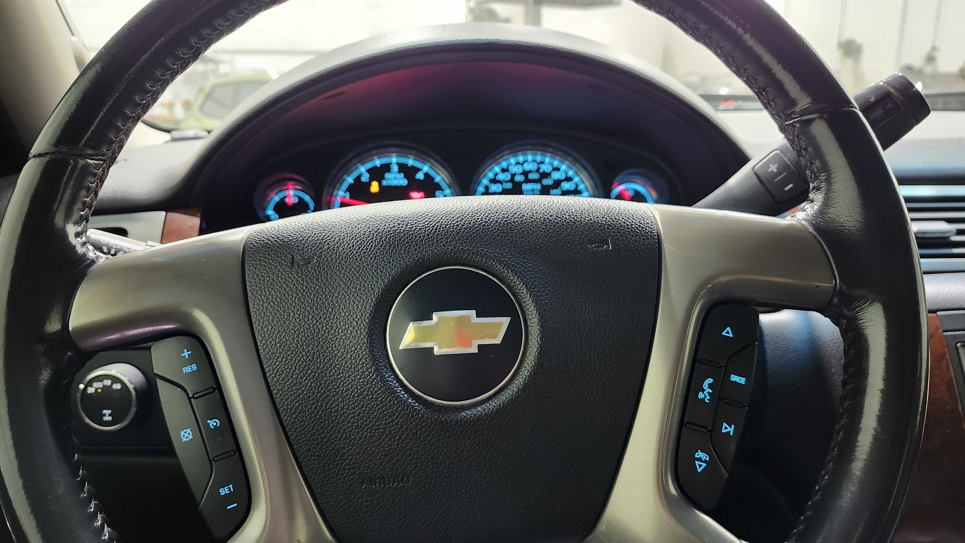Used 2014 Chevrolet Tahoe LT image 31