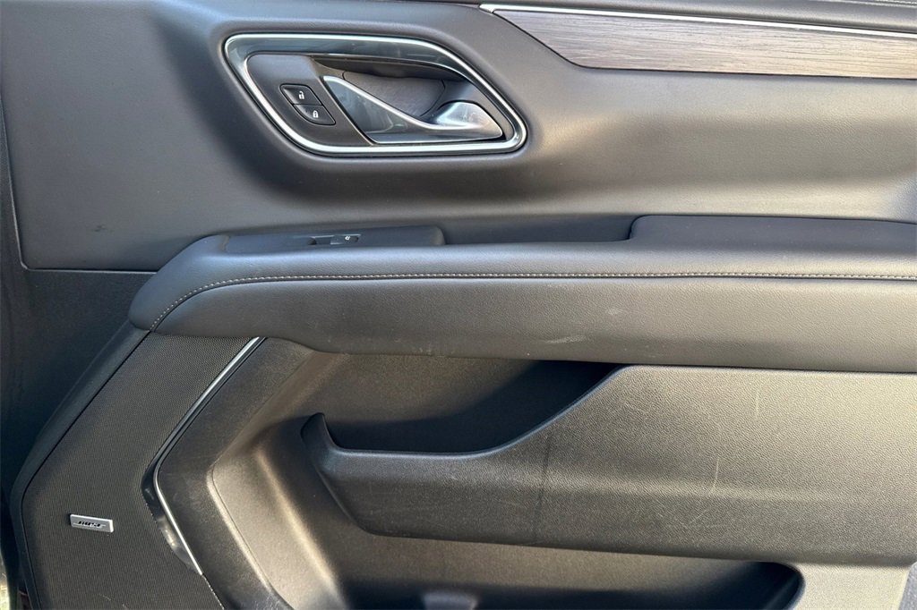 Used 2024 Chevrolet Suburban LT image 27