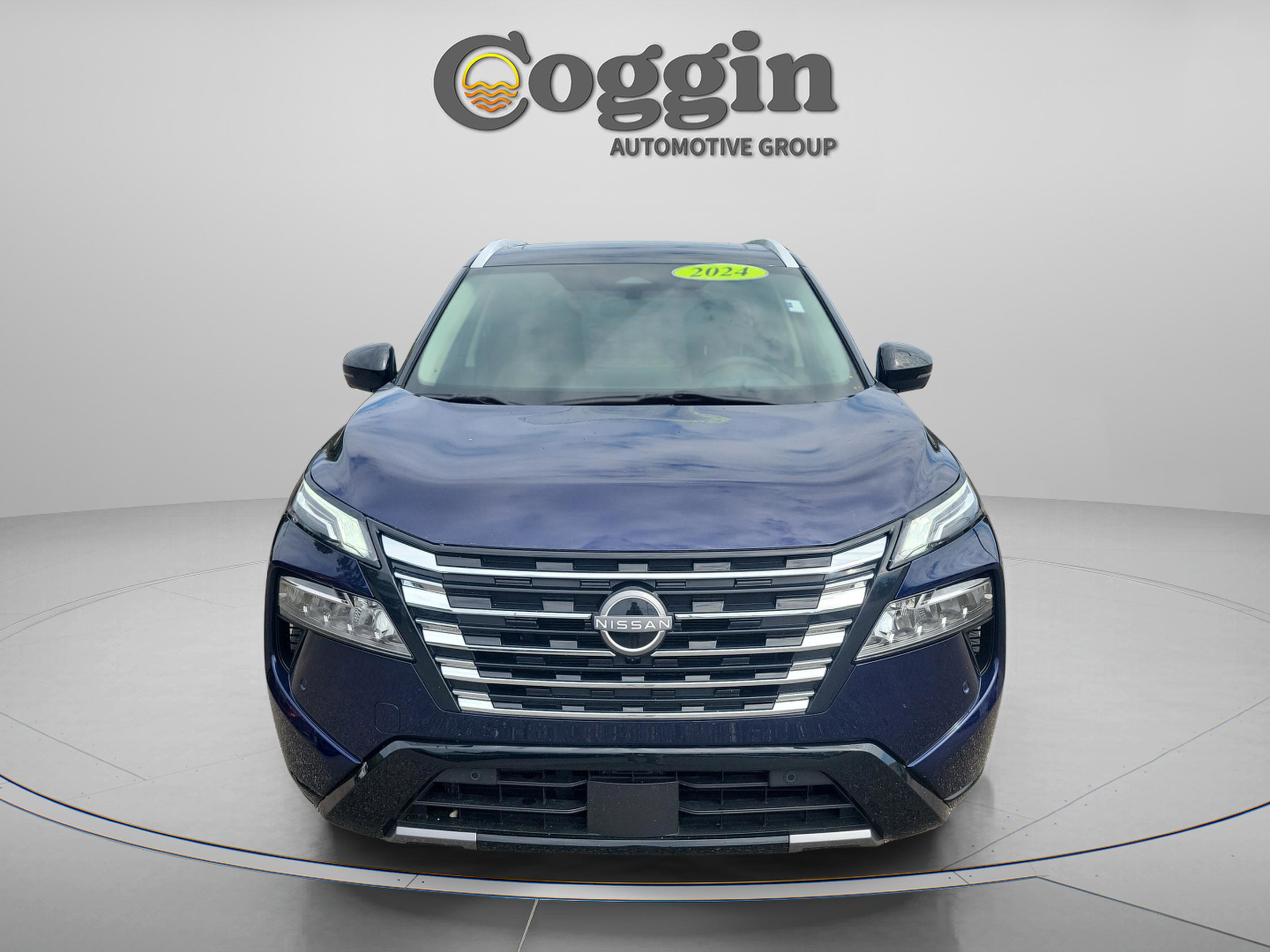 Used 2024 Nissan Rogue Platinum w/ Platinum Premium Package image 8