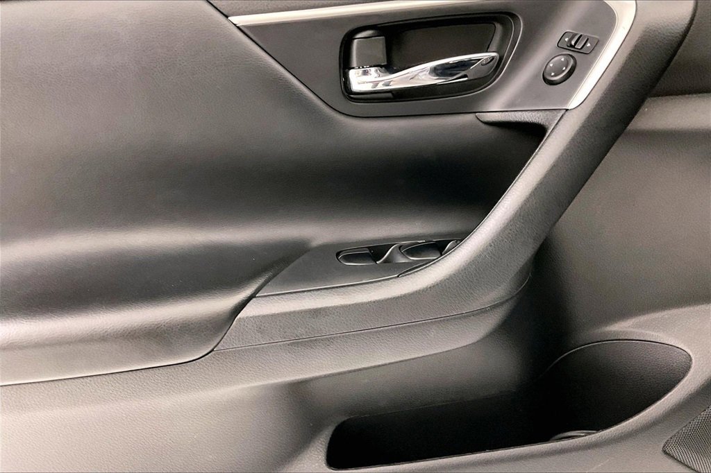 Used 2017 Nissan Altima 2.5 S w/ Power Driver Seat Package image 17