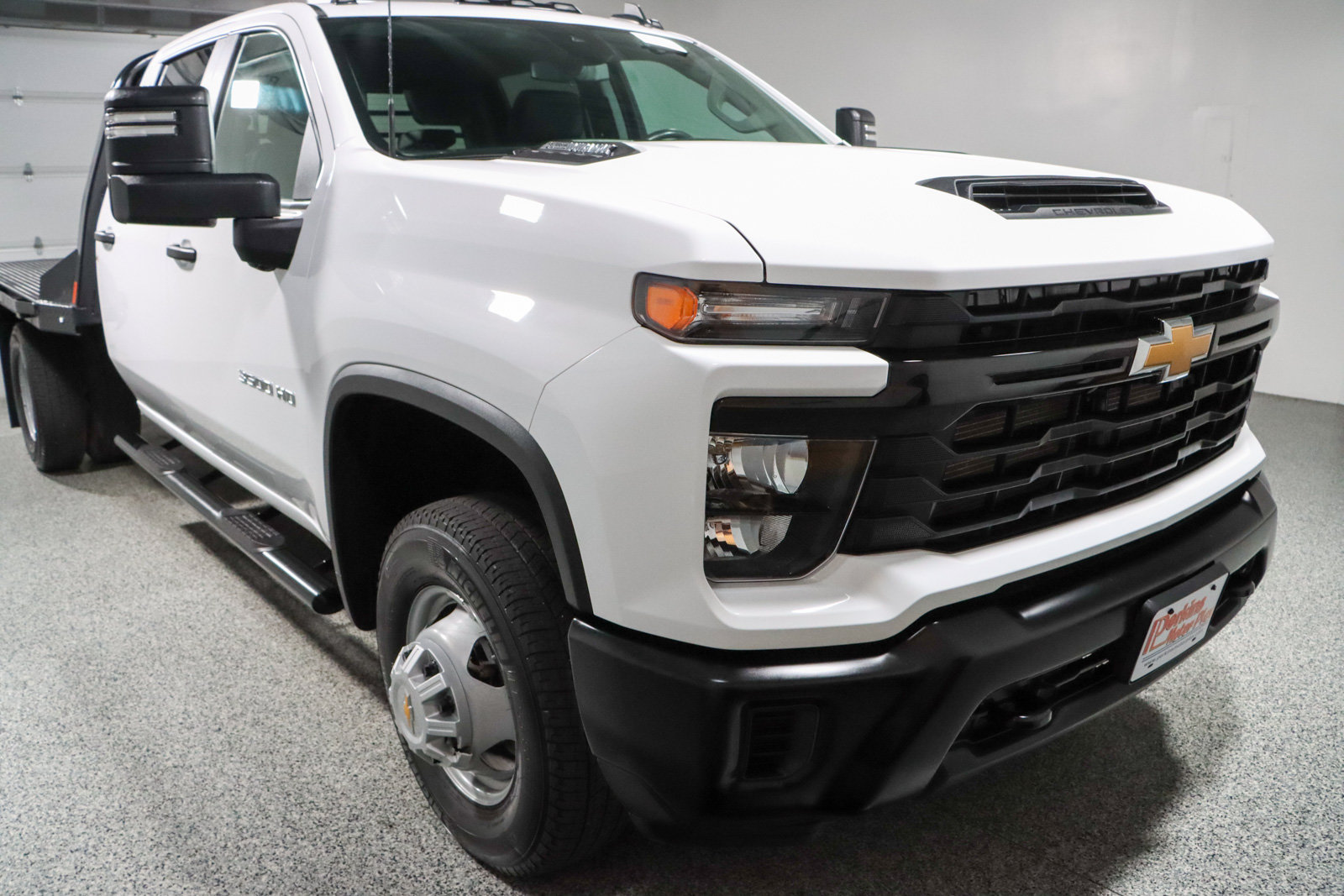 Used 2025 Chevrolet Silverado 3500 W/T w/ WT Convenience Package AWD/4WD image 5