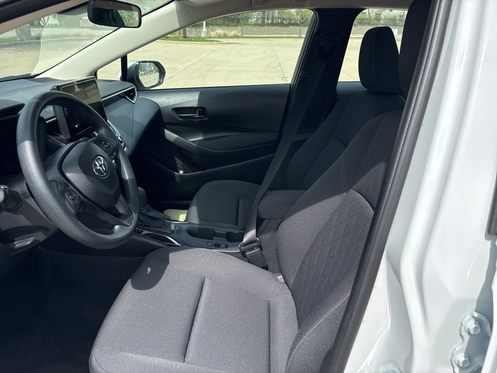 Used 2026 Toyota Corolla LE FWD image 13