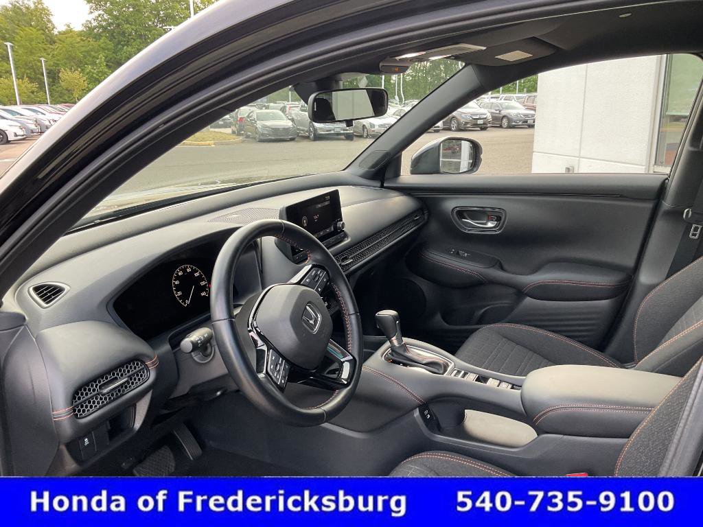 Used 2025 Honda HR-V Sport image 27