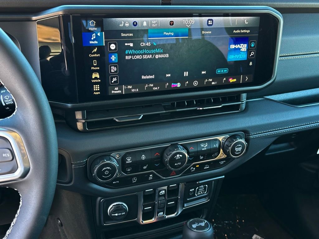 New 2025 Jeep Wrangler Sahara w/ Safety Group image 16