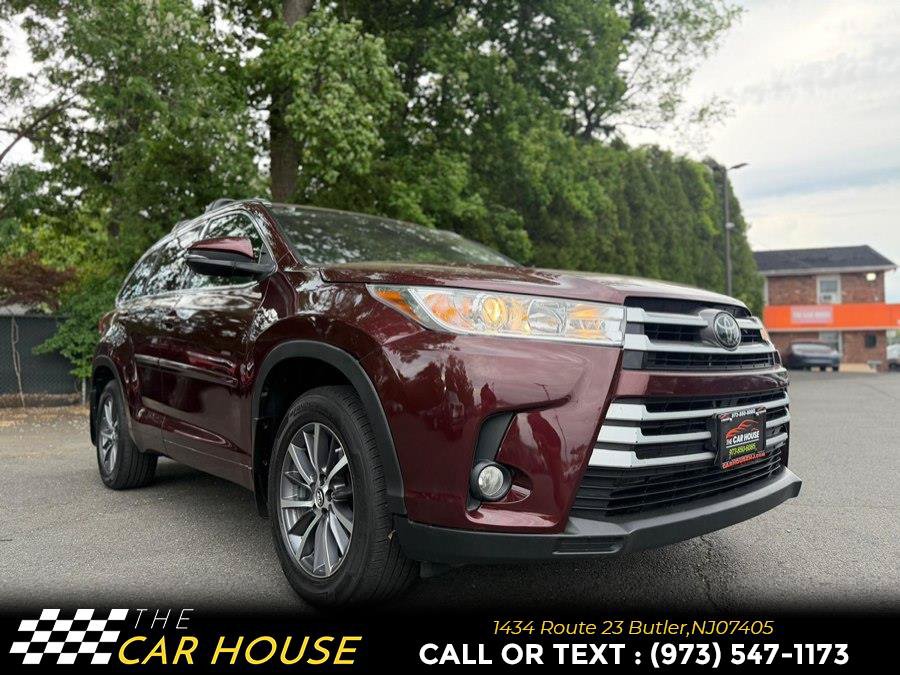 Used 2018 Toyota Highlander XLE w/ Protection Package #3 AWD/4WD image 10