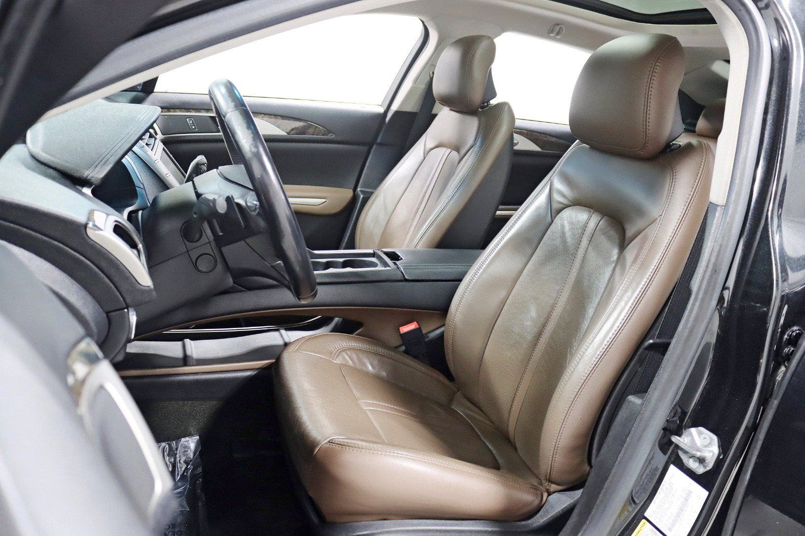 Used 2015 Lincoln MKZ AWD w/ Equipment Group 102A Reserve image 18