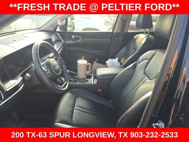 Used 2024 Kia Sorento EX w/ Panoramic Sunroof Package image 11