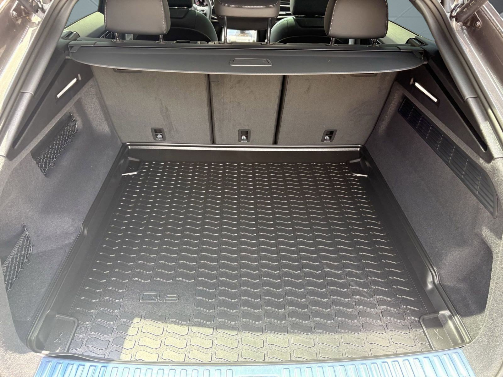 New 2025 Audi Q8 Premium image 27