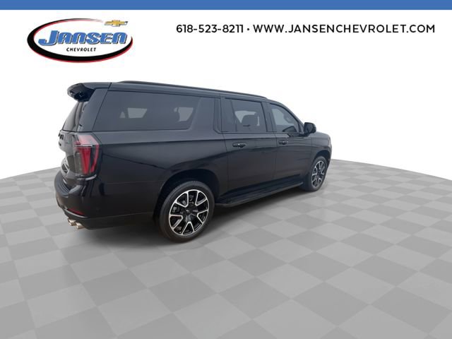 Used 2025 Chevrolet Suburban RST image 8